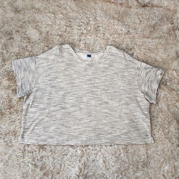 Old Navy Striped Ribbed Short Sleeve Cropped T-shirt Black and White Size XXL - Picture 1 of 8